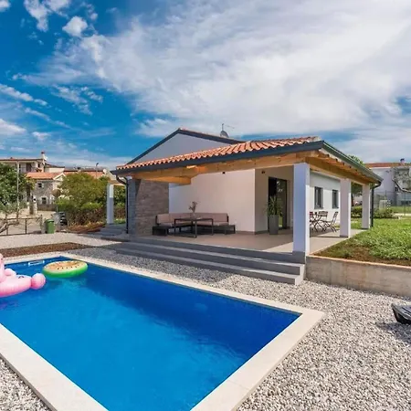 Nyaraló Antoniana By Interhome *