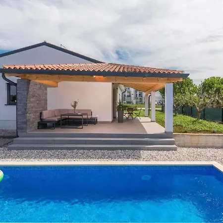 Antoniana By Interhome Nyaraló