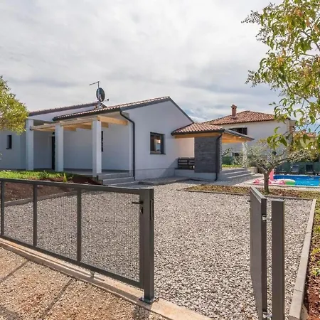 Antoniana By Interhome *